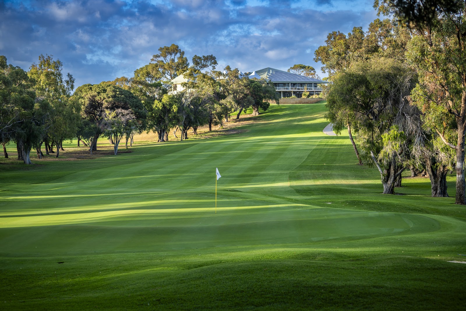 Cottesloe Golf Club, firm sandy fairway near the Indian Ocean at Swanbourne, Perth, Western Australia, Australia