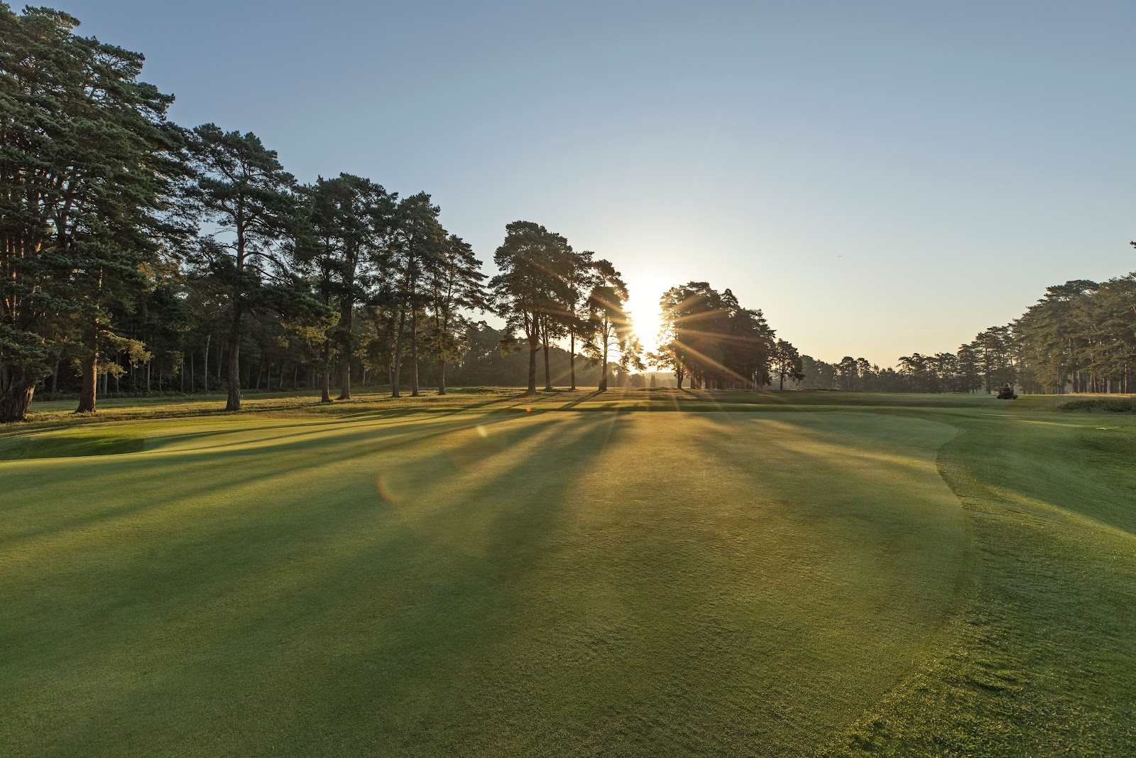 Worplesdon Golf Club, heather and pine framed fairway on the Surrey heathland near Woking, England