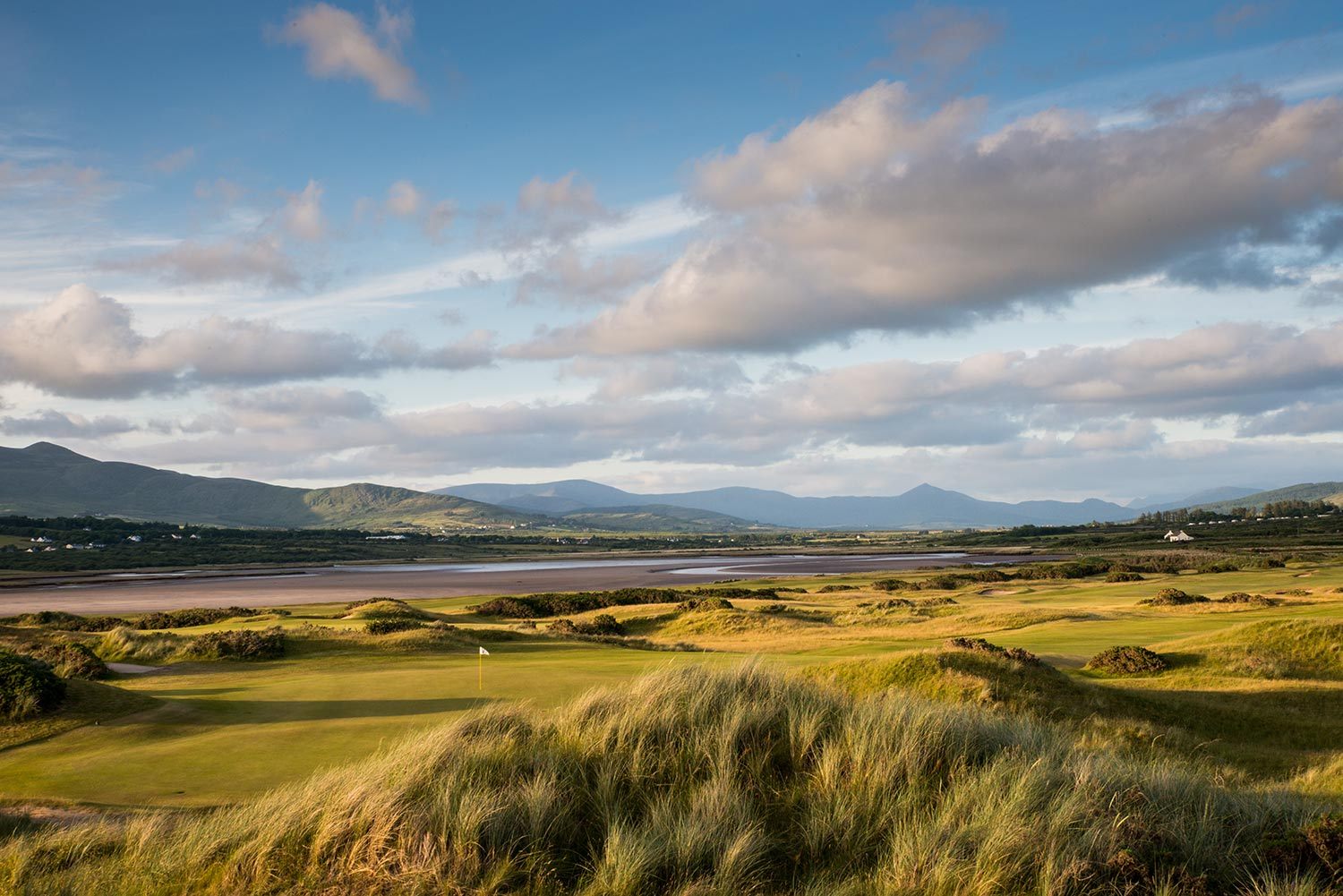 Waterville Golf Links along Ballinskelligs Bay on the Ring of Kerry, County Kerry