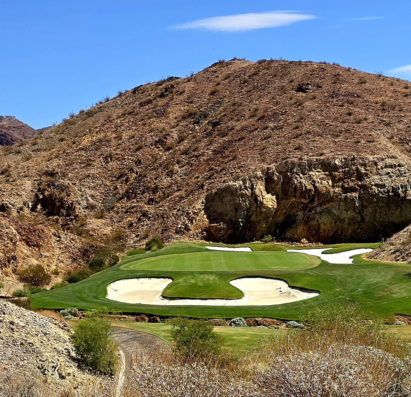 Cascata, the desert canyon fairways below the River Mountains near Las Vegas