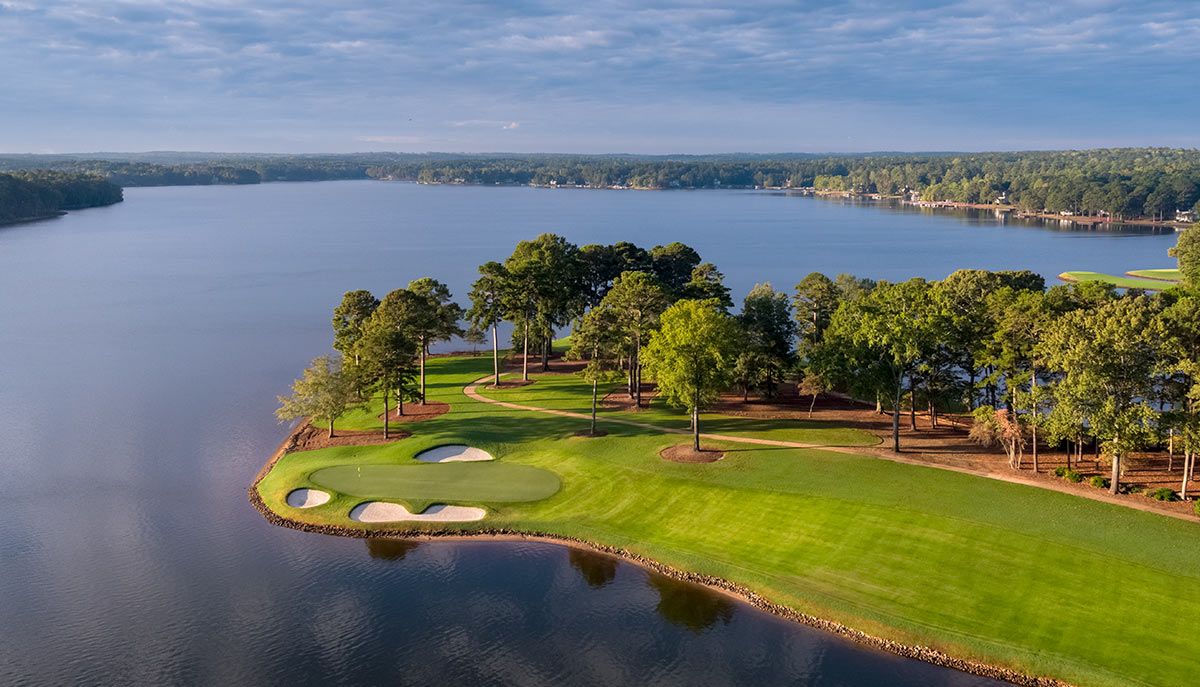 Great Waters Course at Reynolds Lake Oconee, fairway running along the shoreline of Lake Oconee, Georgia