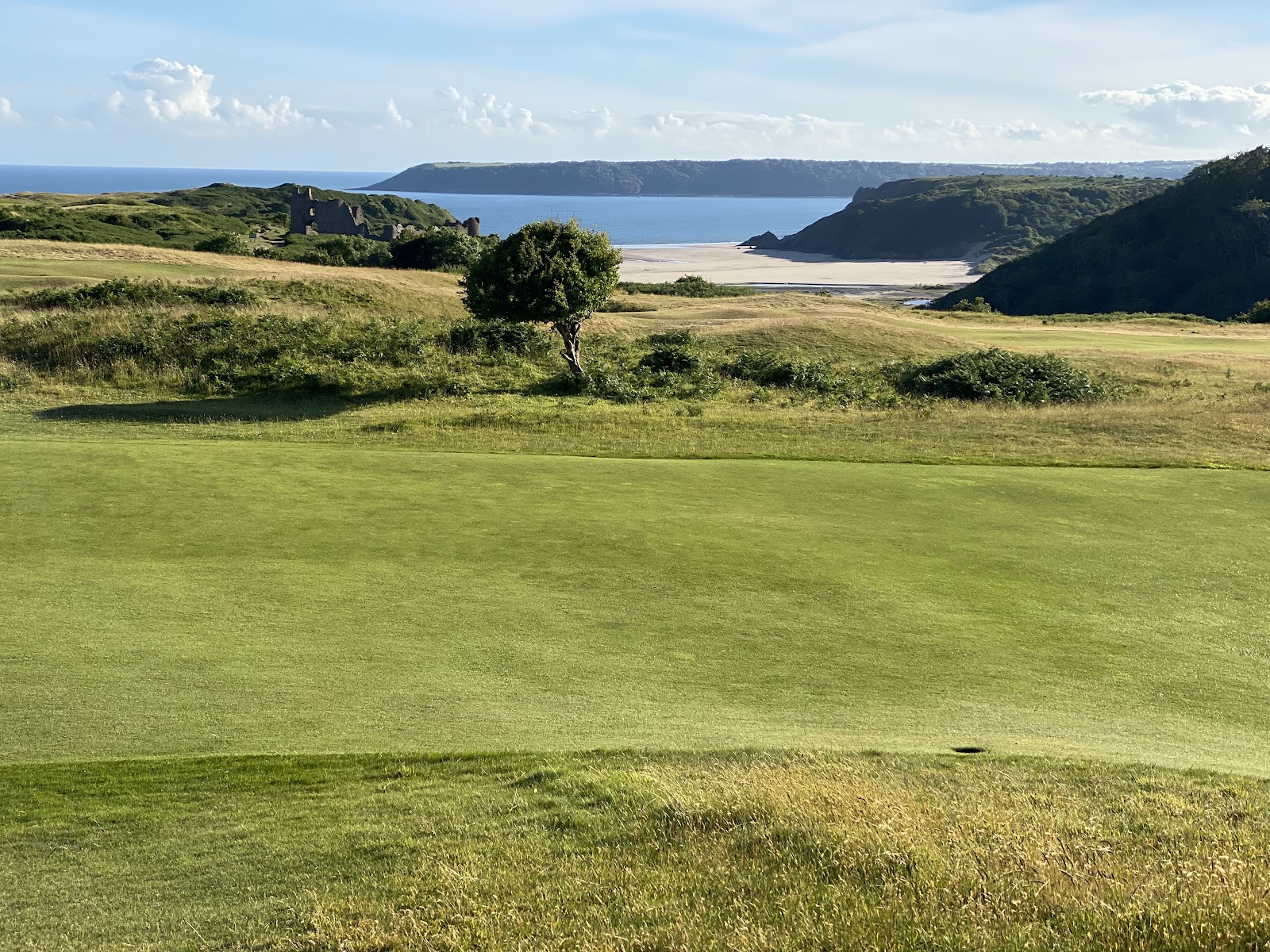 Pennard Golf Club, clifftop links fairways high above Three Cliffs Bay on the Gower Peninsula, Wales