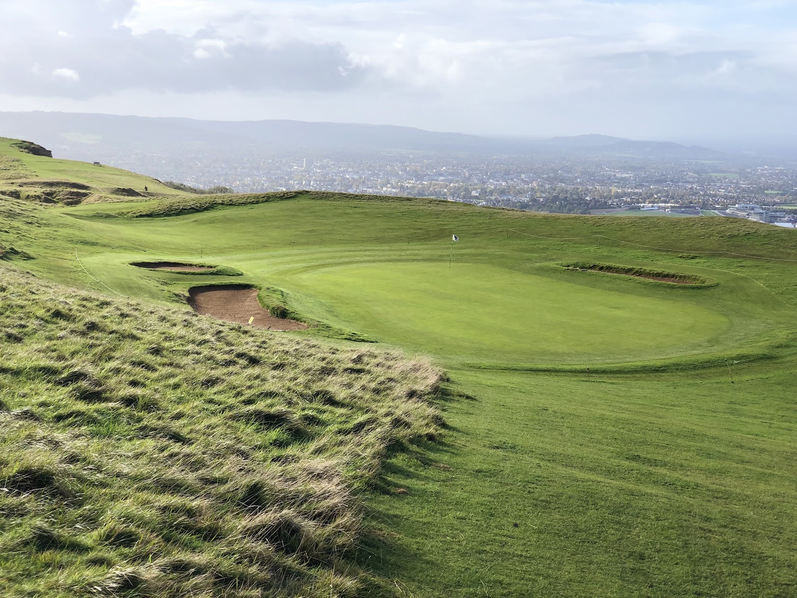 Cleeve Hill Golf Club, commons golf on the highest ground in the Cotswolds above Cheltenham