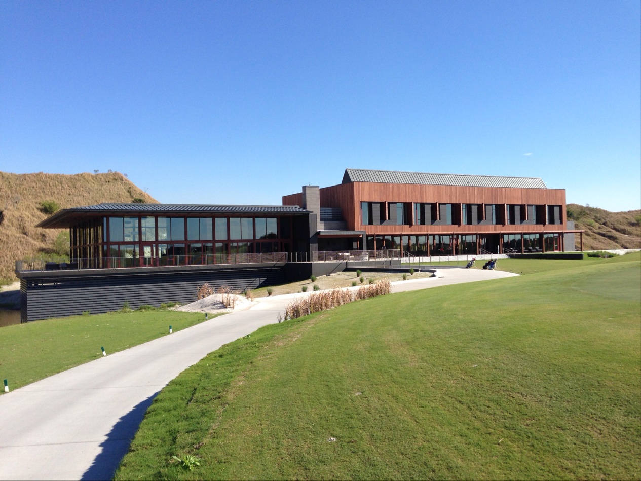 Streamsong Resort, dunes and lakes framing the prairie links landscape in central Florida