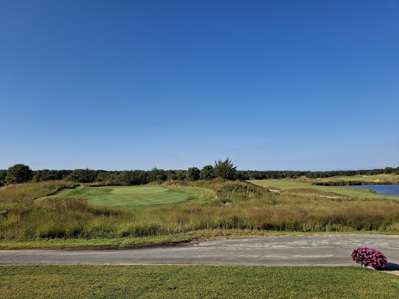 Twisted Dune Golf Club in Egg Harbor Township, New Jersey, links style mounding and bunkers