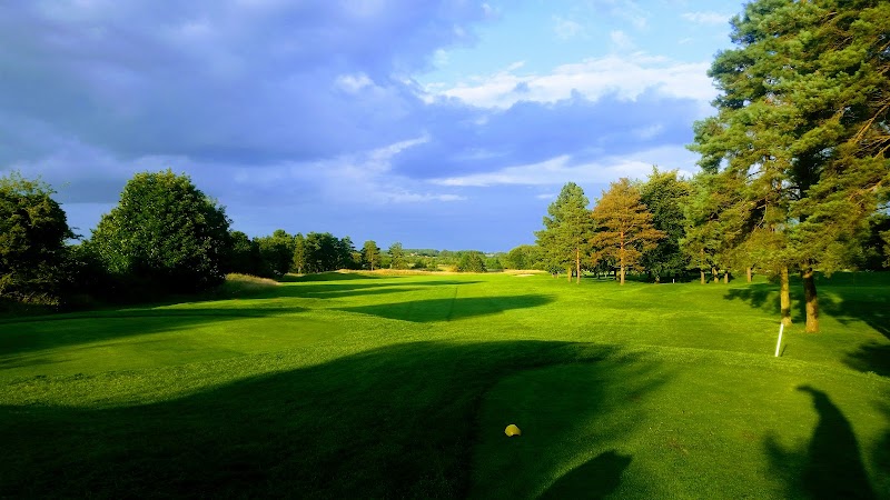Minchinhampton Golf Club, championship golf in the Cotswolds countryside near Avening