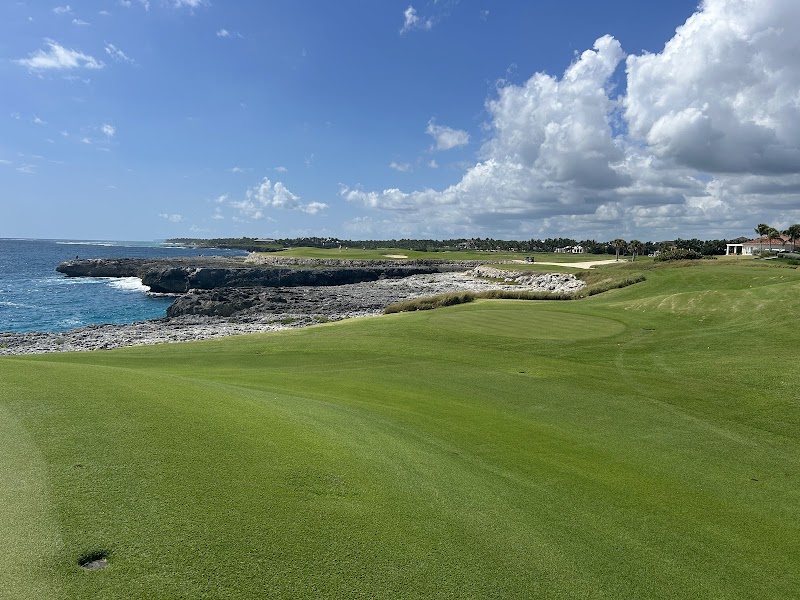 Corales Golf Club, Puntacana, clifftop coastline